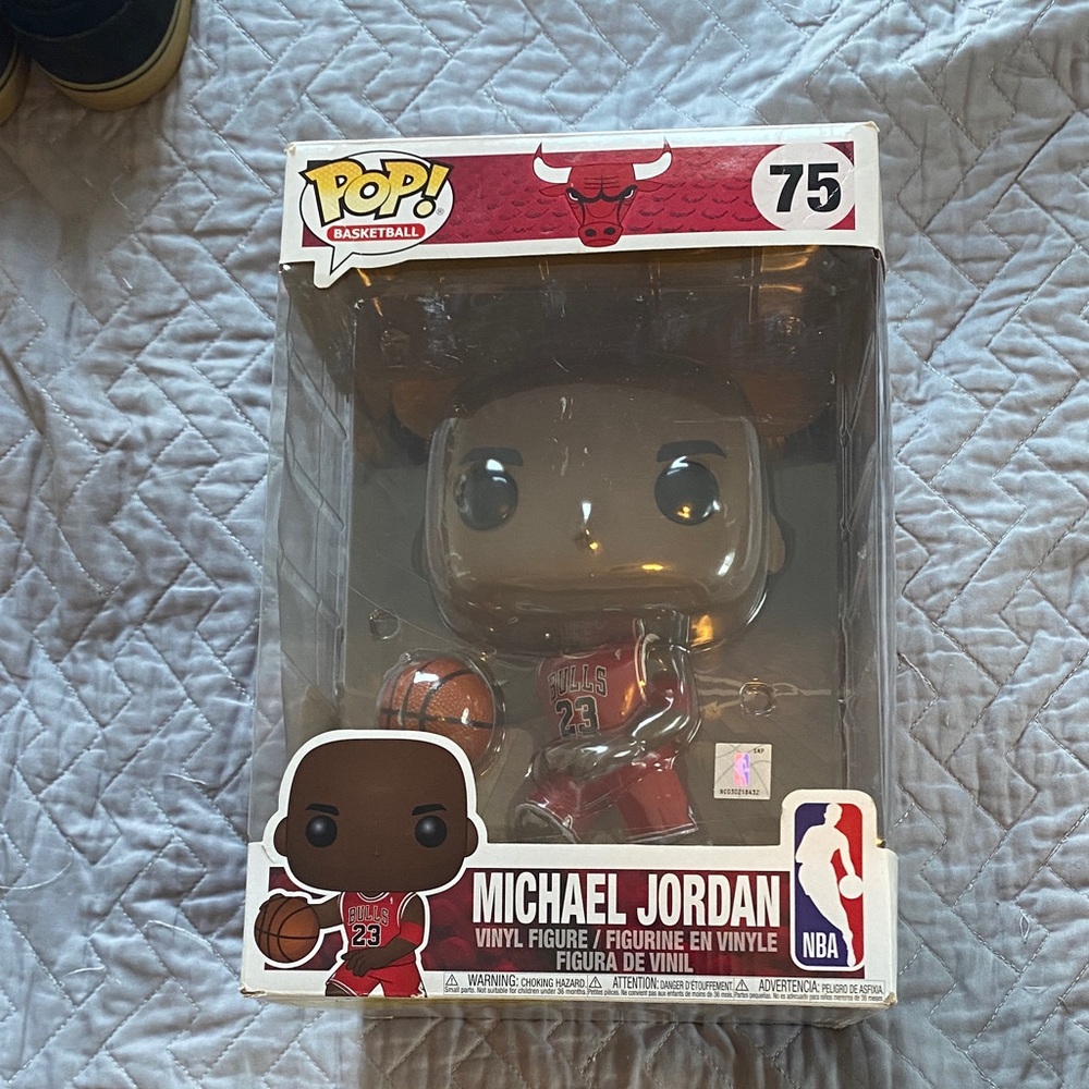 LARGE Funko Pop 75 Michael Jordan Vinyl figure Chicago Bulls